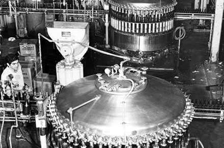 Beer bottling line at Carling's Brewery, 1952