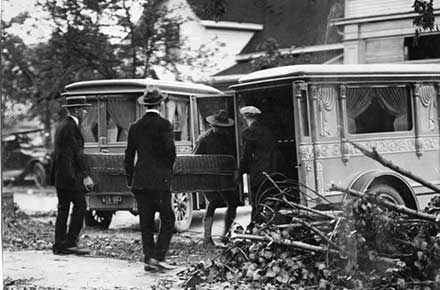 Removing the bodies after the Lorain Tornado, 1924