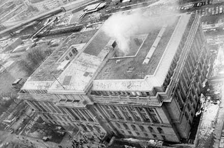 Cleveland City Hall on fire, 1982.